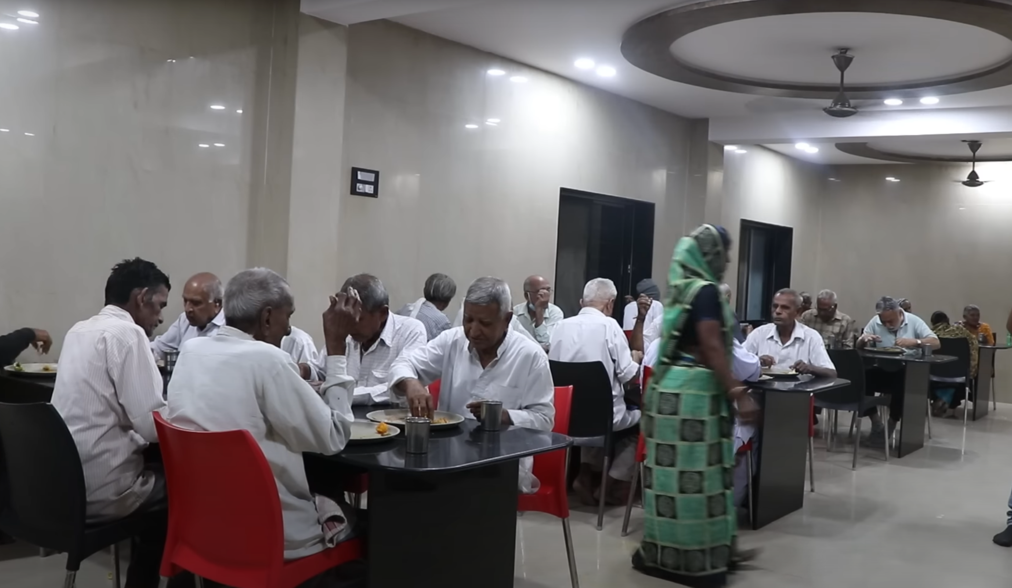 Community dining